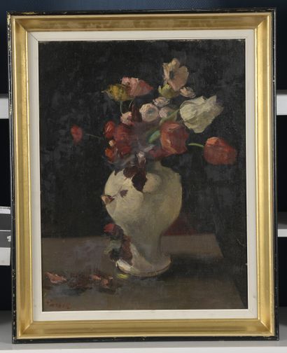  Alexandre GARBELL (Riga 1903 – 1970 Paris) Bouquet de tulipes et anémones Huile...