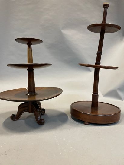 null Two small stained wood and mahogany veneer dumb table servants. 

Early 19th...