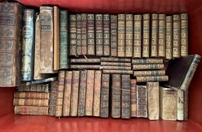  Caisse de livres reliés XVIII° et XIX° siècle 