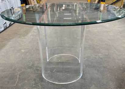 null Dining room table, the foot composed of two semi-circular elements in Plexiglass,...