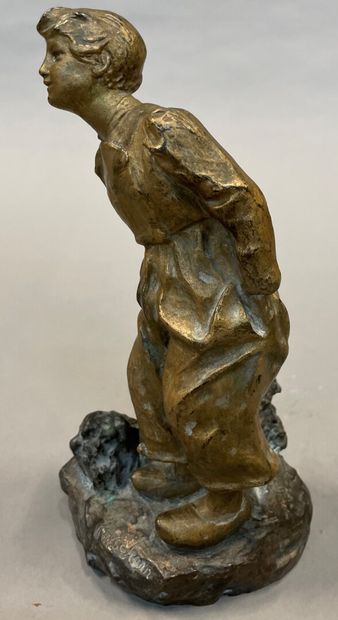 null Charles KORSCHANN (1872-1943)

Jeune paysane 

Epreuve en bronze signée 

H...
