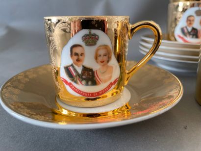 null Service à café en porcelaine de Limoges à l'effigie du couple princier Grace...