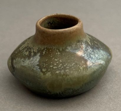 null 
Attributed to Auguste DELAHERCHE (1857 - 1940)

Miniature vase with flattened...