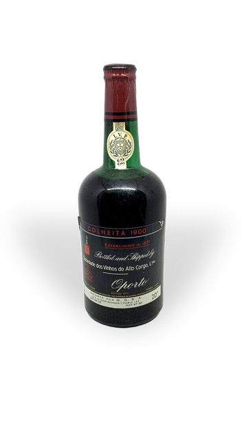 null 1 bouteille de PORTO 1900 Sociedade dos Vinhos do Alto Corgo dans sa caisse...