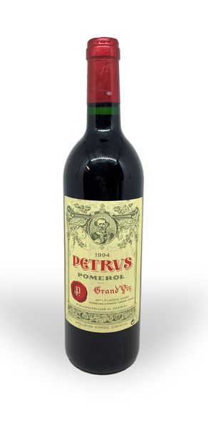  1 bouteille de PETRUS Pomerol 1994, Grand Vin, Mme L.P. Lacoste-Loubat, étiquette...