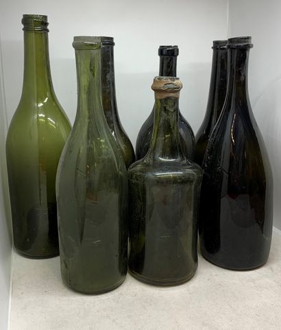  20 bouteilles anciennes vides