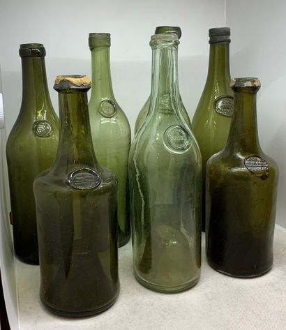 null 35 empty antique bottles