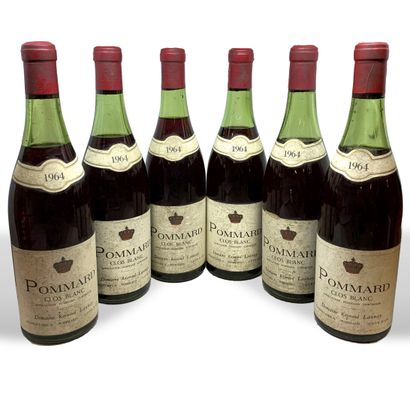  12 bouteilles de POMMARD Croc Blanc 1964 du Domaine Raymond Launay, 4 haute épaule,...
