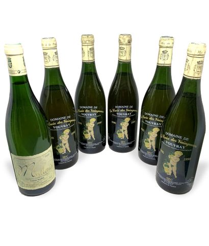 null 12 bouteilles : 

- 10 VOUVRAY du Domaine de la Croix des Vainqueurs, 5 demi-sec...