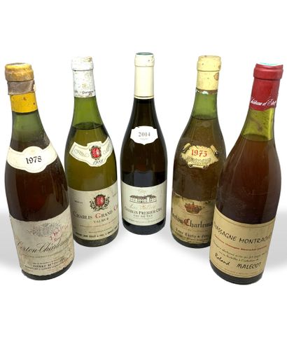 9 bouteilles : 
- 1 CORTON CHARLEMAGNE 1978...