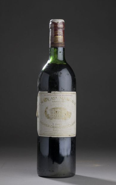 null 2 bottles: 

- 1 Château MARGAUX, Premier Grand Cru Classé 1983, high shoulder,...