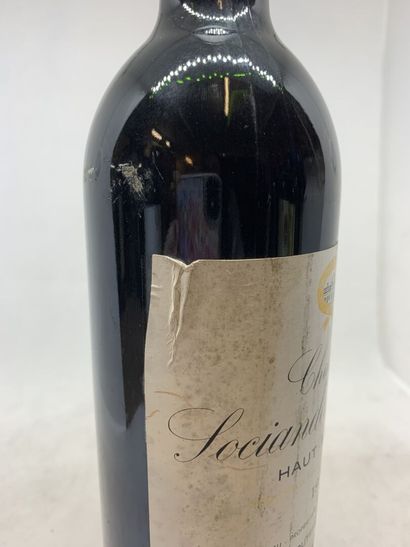  6 bouteilles de Château SOCIANDO-MALLET Haut-Médoc : 
- 3 de 1993, 1 base goulot...