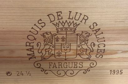 null 24 half-bottles of Château de FARGUES Lur Saluces Sauternes 1995, 1 base neck,...