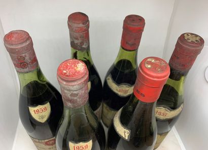  6 bouteilles : 
- 3 NUITS-SAINT-GEORGES 1959 des Établissements Ph. Meunier, 2 mi-épaule,...