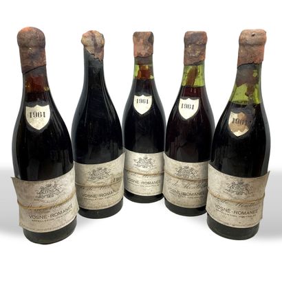 null 10 bottles of VOSNE ROMANEE 1961 from B. de Monthélie, 3 high shoulder, 2 mid...