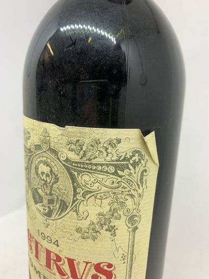  1 bottle of PETRUS Pomerol 1994, Grand Vin, Mme L.P. Lacoste-Loubat, label very...