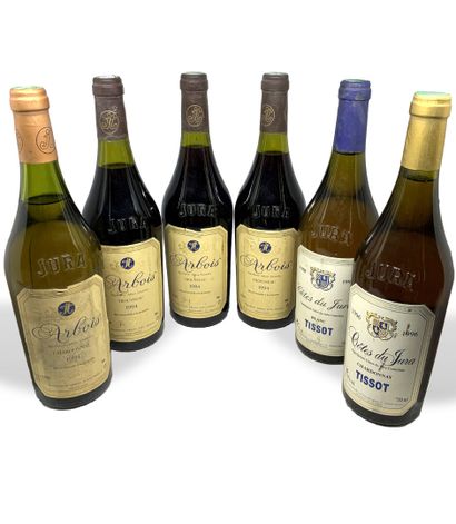 null 12 bouteilles : 

- 4 ARBOIS 1994 des Vignerons d'Arbois, 1 Chardonnay, haute...