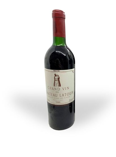 null 1 bottle of Château LATOUR Premier Grand Cru Classé Pauillac 1986, base nec...