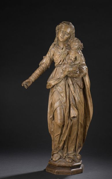 Vierge à l'Enfant en tilleul sculpté en plusieurs...