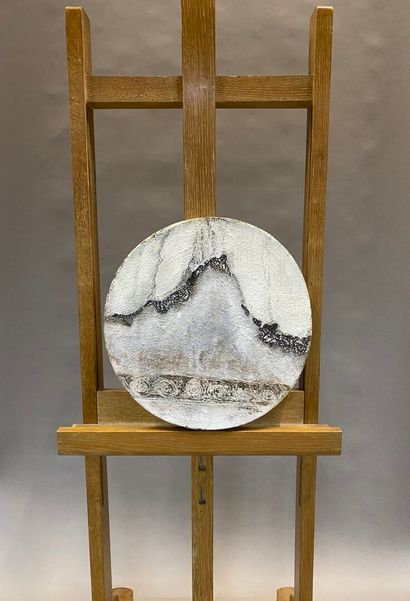 null Zinedine LAMINE

View of a mountain

Oil on round canvas, signed and dated 06...