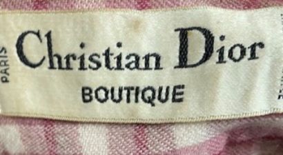null Christian DIOR Boutique 

Ensemble en lainage bordeaux comprenant une chemise...