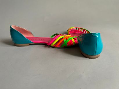 null 
Walter STEIGERS

Lot including a pair of multicolored patent leather sandals...