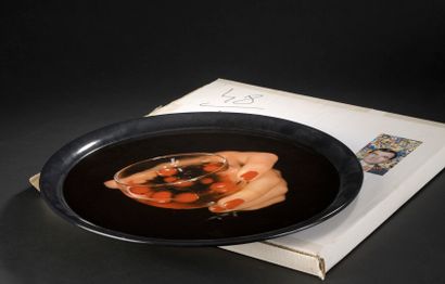 null Martin PARR (1952)

Planet Parr

Photographic print on a metal tray, published...