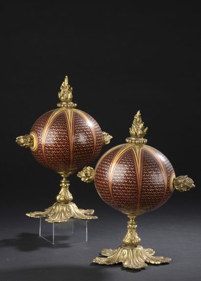 null François DUPUY (1934-2007)

Red feathered eggs

Lot of six ostrich eggs enhanced...