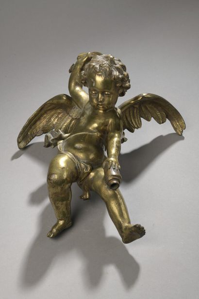 null 
*Angelot in gilded bronze (fragment).




19th century.




H : 31,5 cm
