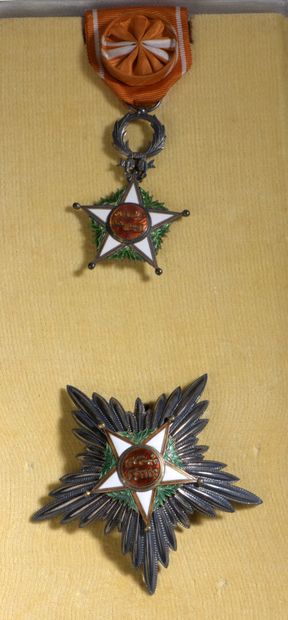 null MOROCCO - Order of Ouissam Alaouite, officer's star with its rosette ribbon...