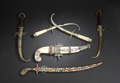 null 
*Lot of six daggers from North Africa including four koumias, one entirely...