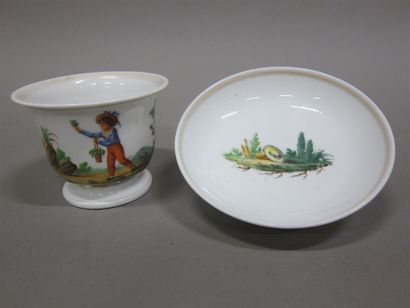 null 
-Breakfast cup "Boy picking flowers".




Paris porcelain, Mid 19th century.



2...