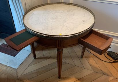 null 
Table bouillotte with drawers and pull-out, marble top with copper gallery,...