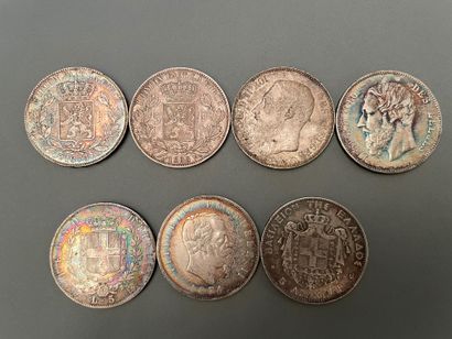 null 
Lot de monnaies en argent :

-10 pièces 50 frs F

-6 pièces 10 frs F

-4 pièces...