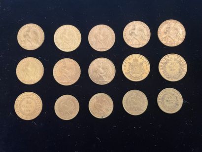 null 
FRANCE

-11 monnaies de 20 francs en or, Napoléon III tête nue ou couronnée,...