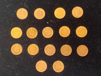  FRANCE 
16 monnaies de 10 francs en or,...