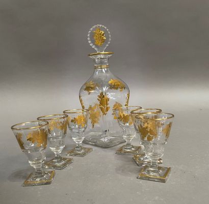 null Case of glassware: vases, carafes, glasses, butter dish, pot, liquor seeice...