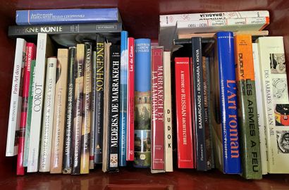  6 Boxes of modern books mainly on art and...