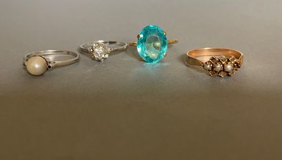 Lot of old rings :

- Ring brilliant solitaire...