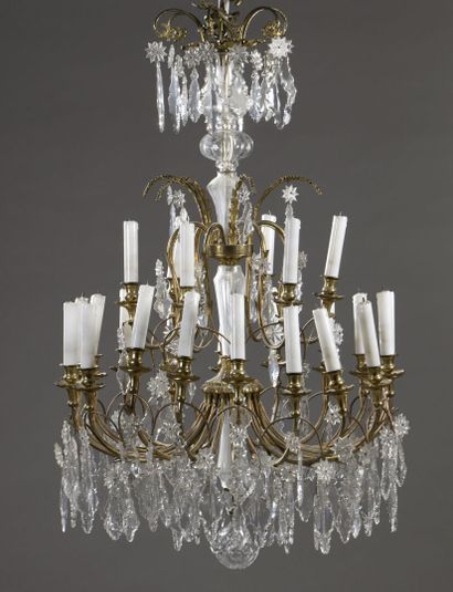 Important gilded metal chandelier, with 24...