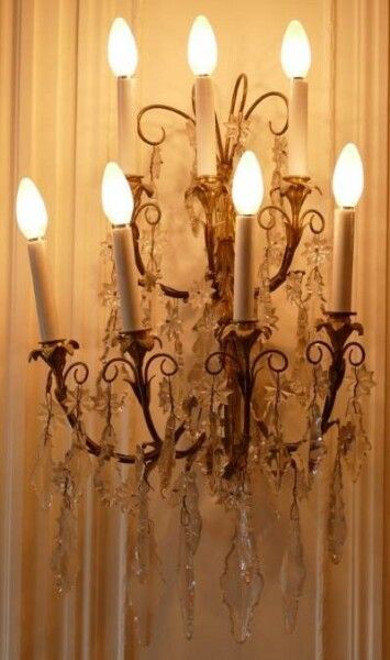 null Important pair of gilt bronze sconces with seven lights on two rows with faceted...