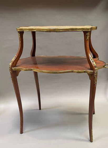 null Tea table in wood veneer with two trays of chantounée form, cambered legs, the...