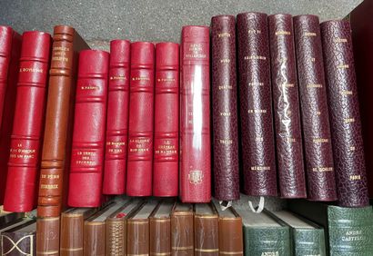 null Lot of bound books.

(1 box)