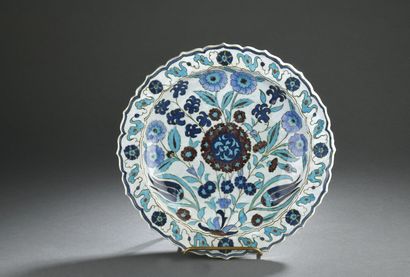 null Edmond LACHENAL (1855 - 1948)

Plat en céramique à corps circulaire et bord...