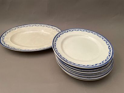 
Nine plates and oval dish in porcelain in...