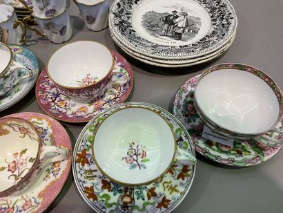 null Lot of dishes including tea cups in English porcelain with different decorations...