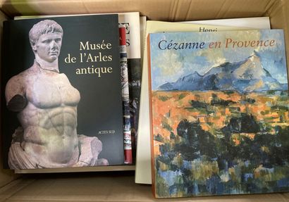 null Large lot of books on art and miscellaneous books.

(8 boxes)