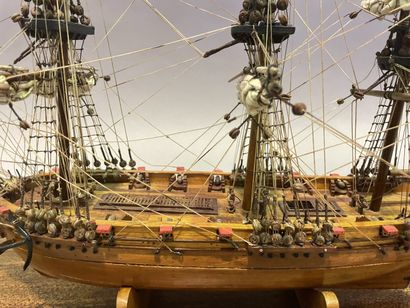 null -Model of a wooden ship "L'Astrolabe", 1829

40 x 56 cm

We join :

Half hull...