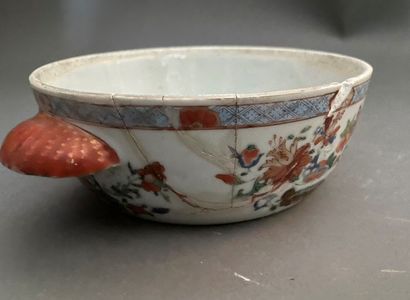 null Bouillon couvert en porcelaine de Chine de la Compagnie des Indes, XVIIIe siècle.

Très...