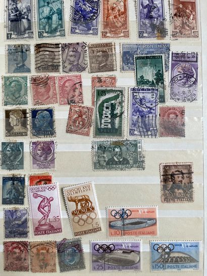 null 
Lot of stamps : France and foreign countries.

(4 albums)
